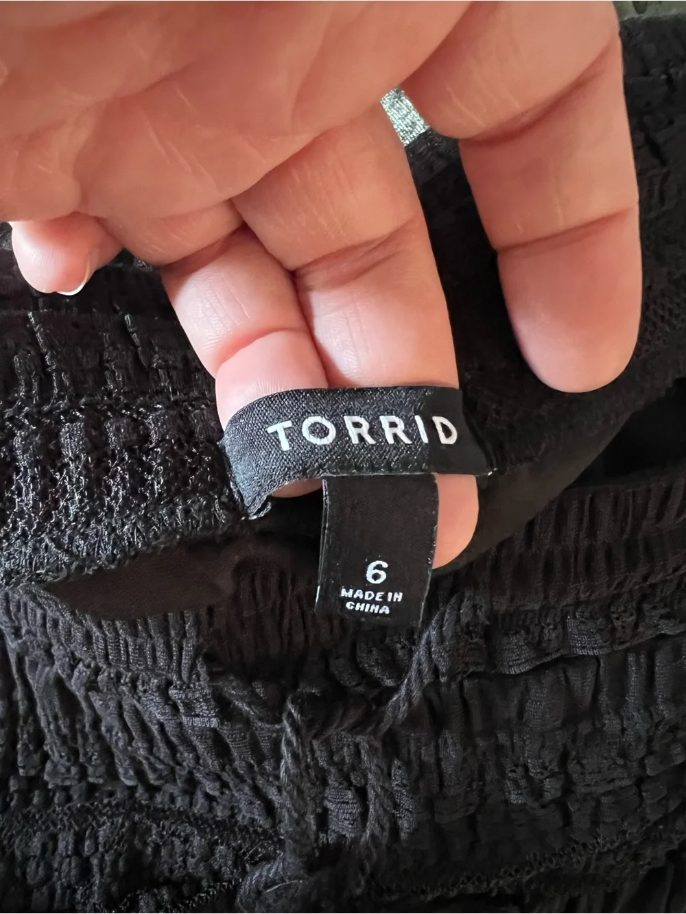 Torrid Size 6 Black Crotchet Skirt